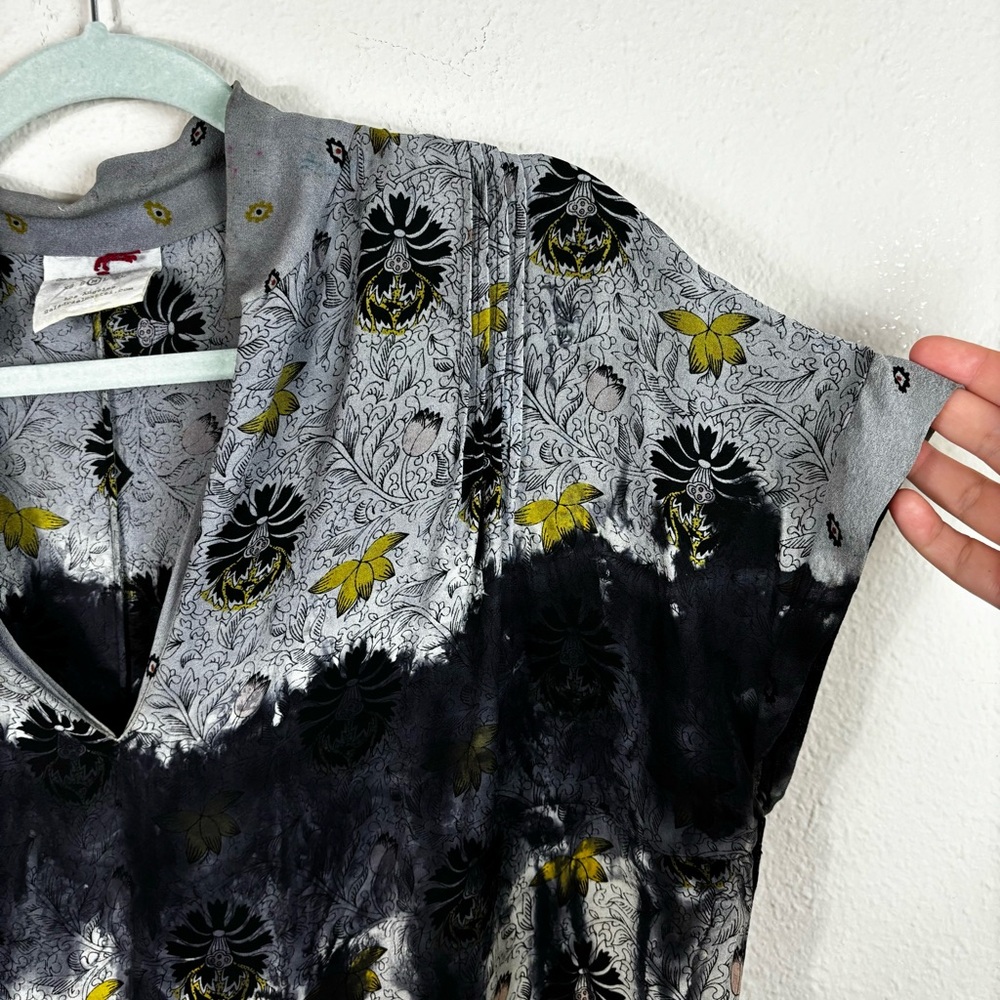 Elegant Gray and Yellow Maxi Dress - Picture 8 of 12